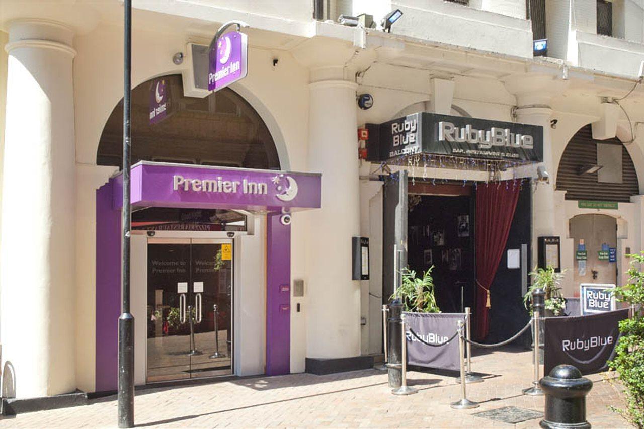 Premier Inn London Leicester Square Exterior foto