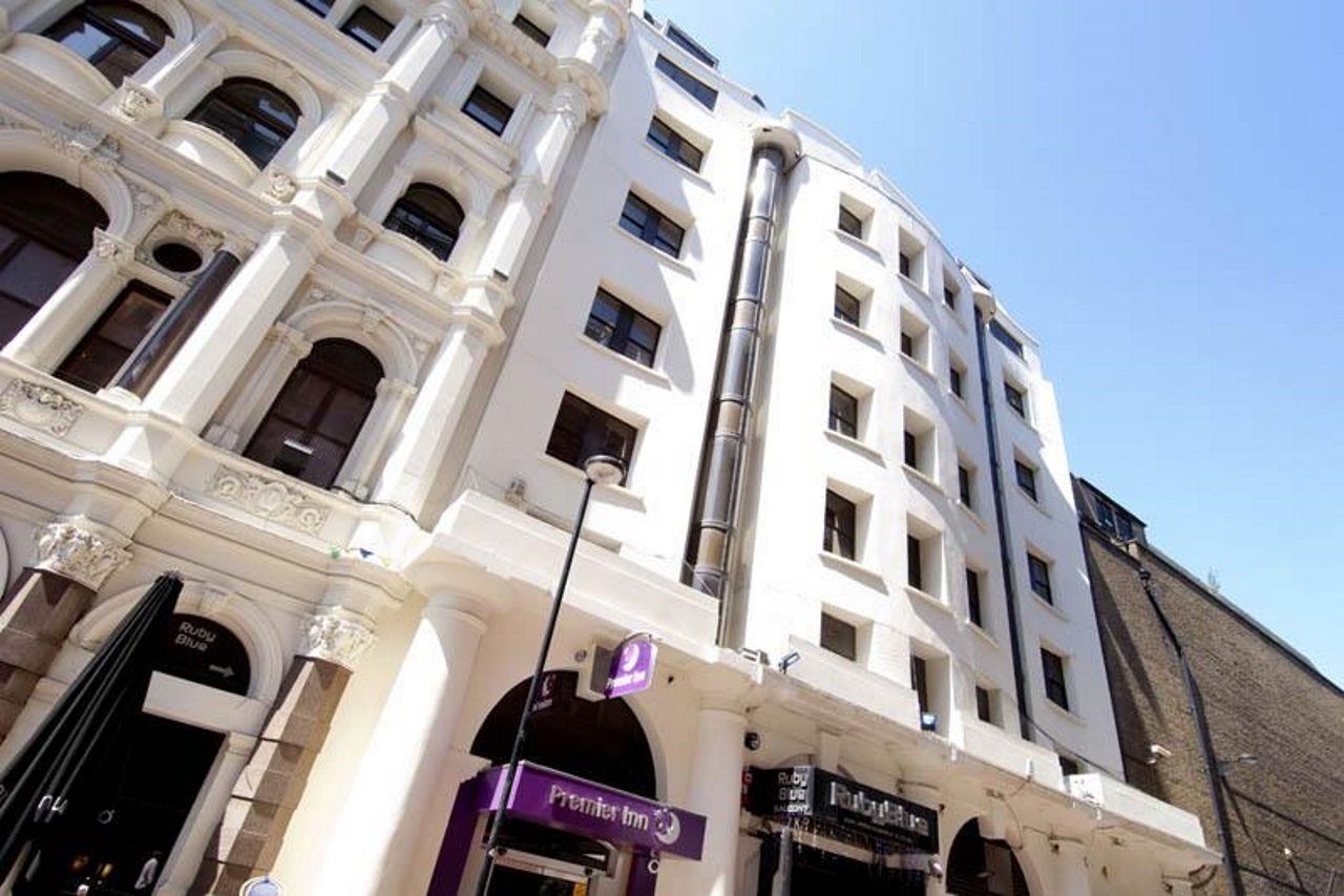 Premier Inn London Leicester Square Exterior foto